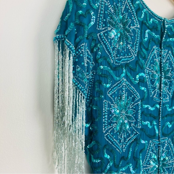 Vintage teal blue beaded and sequined dress. Beaded fringe. Size 8 - Picture 3 of 10